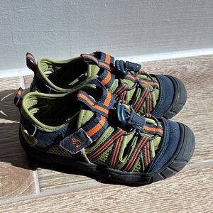 Stylish Kids' Sandals with Green and Orange Accents